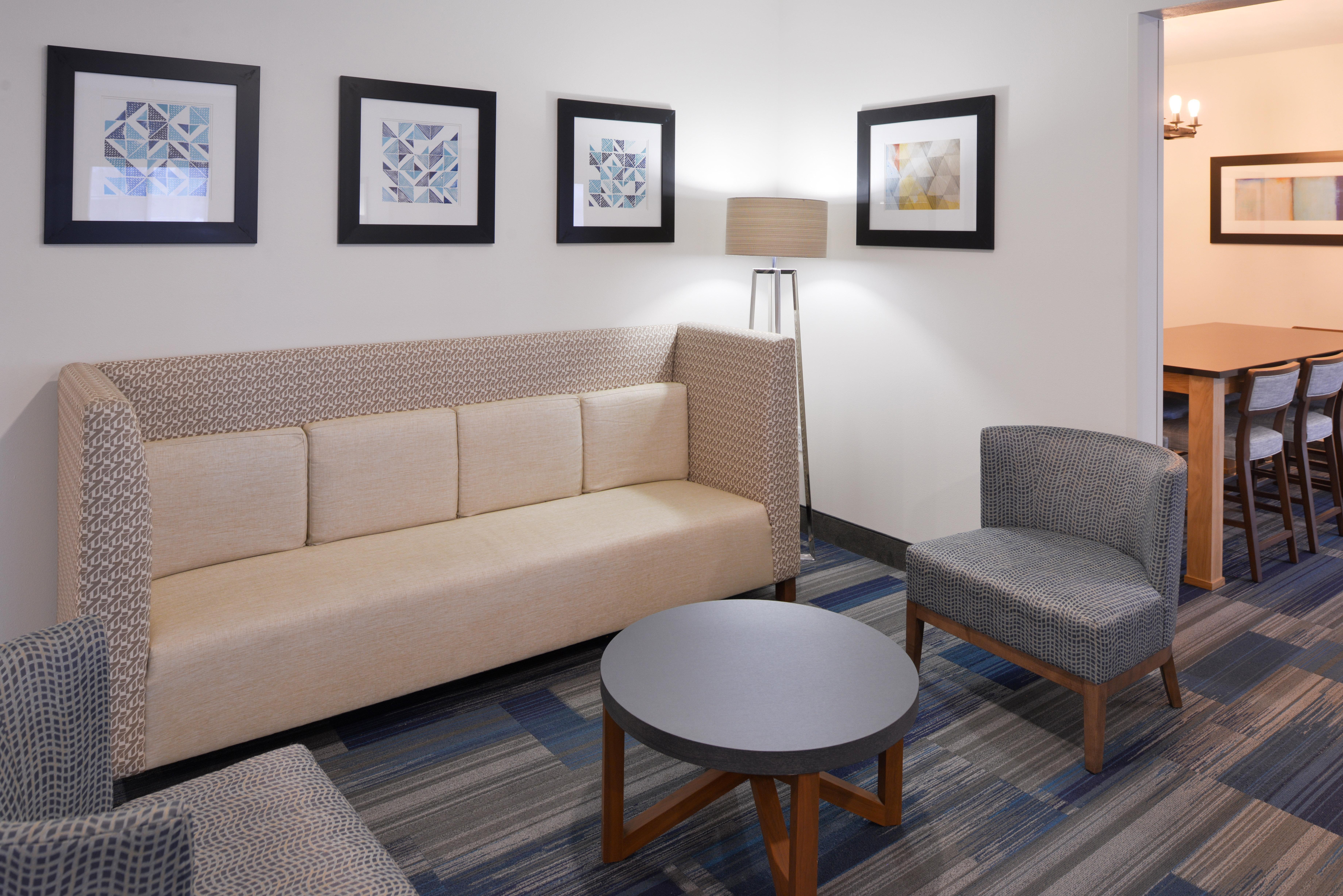 Holiday Inn Express Hotel & Suites Sioux Falls At Empire Mall By Ihg Екстер'єр фото