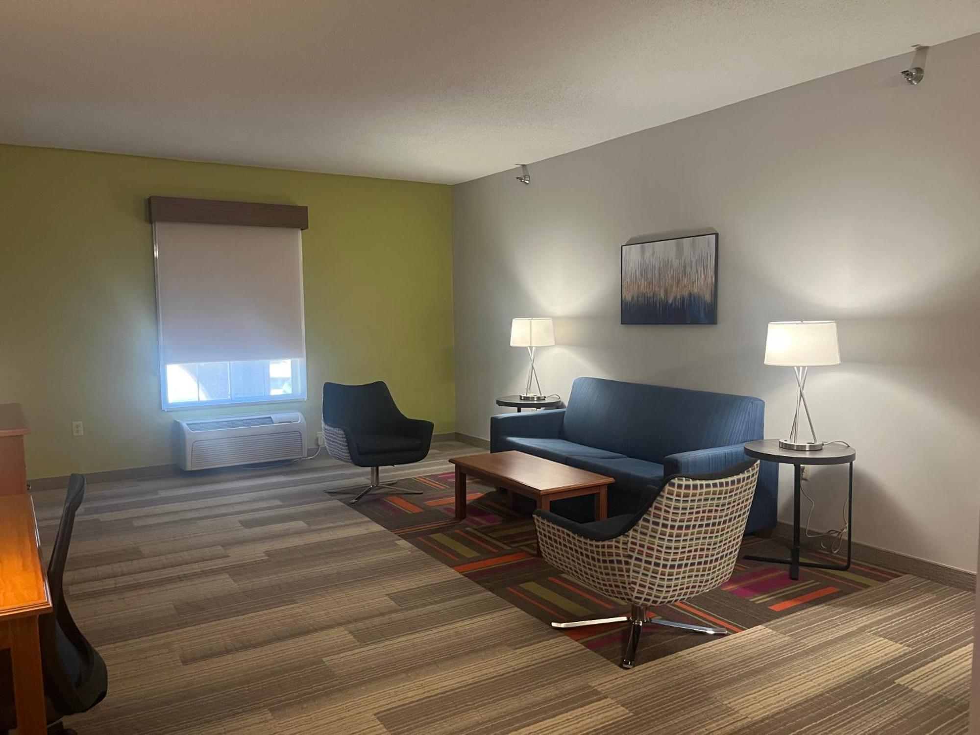 Holiday Inn Express Hotel & Suites Sioux Falls At Empire Mall By Ihg Екстер'єр фото
